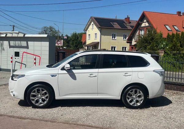 Mitsubishi Outlander cena 46500 przebieg: 292800, rok produkcji 2013 z Alwernia małe 79